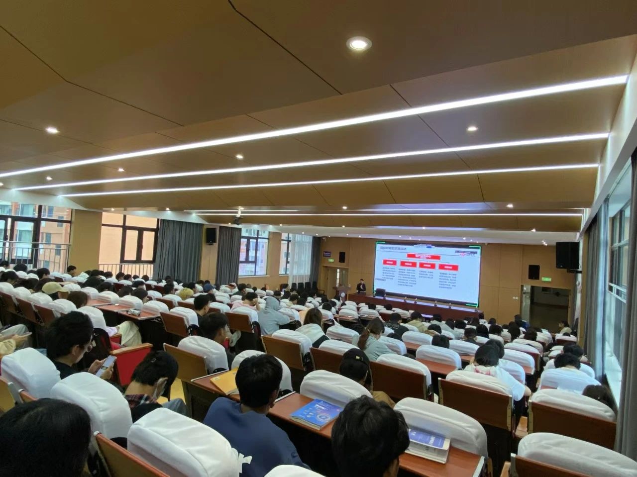 1729861790120043288.jpg 4172064281d635fa55007a7f689e870b.jpg